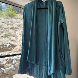 ATHLETA | Women's Pranayama Restore Wrap in Turquoise, Size Small (S)